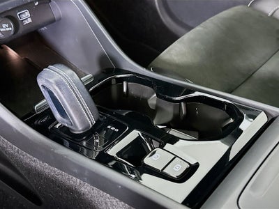2020 Volvo XC40 R-Design