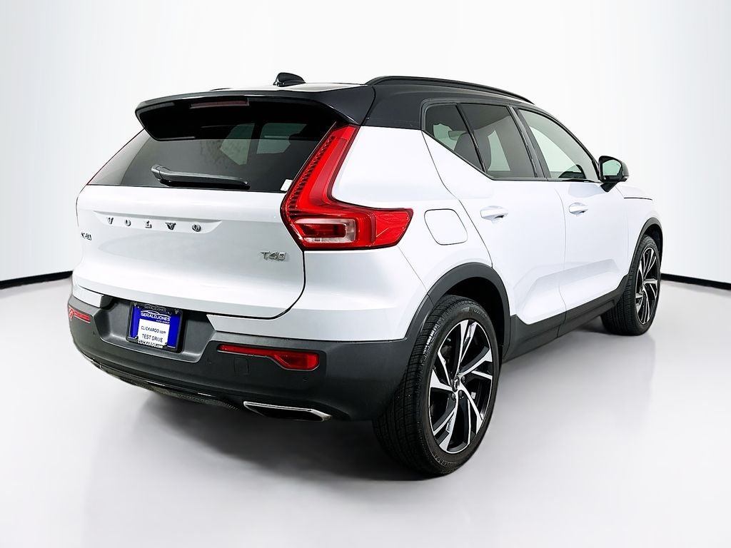 2020 Volvo XC40 R-Design