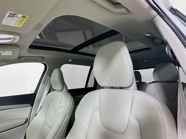 2025 Volvo XC90 Plug-In Hybrid Plus