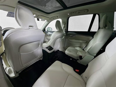 2025 Volvo XC90 Plug-In Hybrid Plus