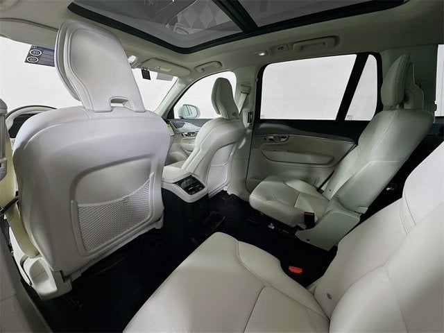 2025 Volvo XC90 Plug-In Hybrid Plus