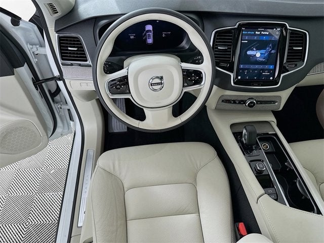 2025 Volvo XC90 Plug-In Hybrid Plus