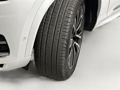 2025 Volvo XC90 Plug-In Hybrid Plus