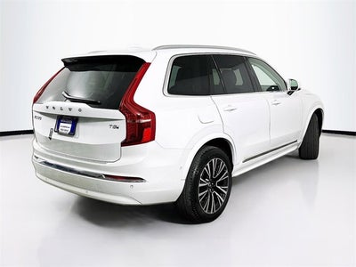 2025 Volvo XC90 Plug-In Hybrid Plus