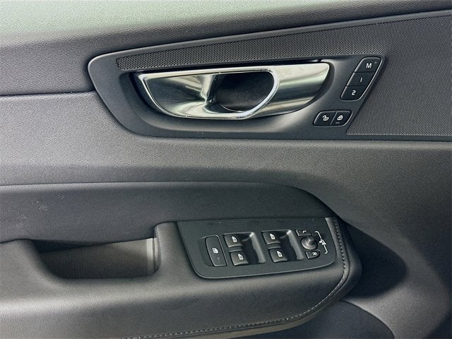 2025 Volvo XC60 Plug-In Hybrid Core