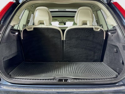2023 Volvo XC90 B5 Plus