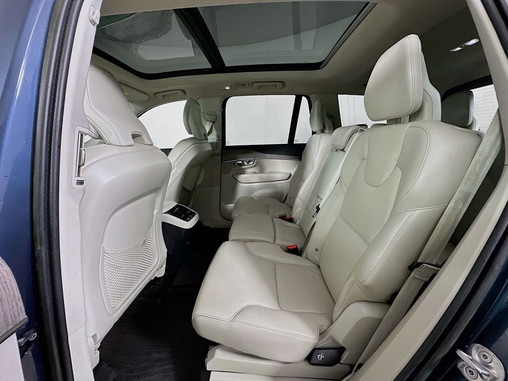 2023 Volvo XC90 B5 Plus