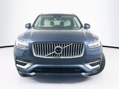 2023 Volvo XC90 B5 Plus