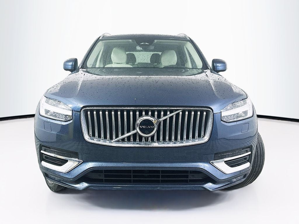 2023 Volvo XC90 B5 Plus