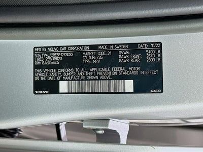 2023 Volvo XC60 B5 Plus Bright Theme