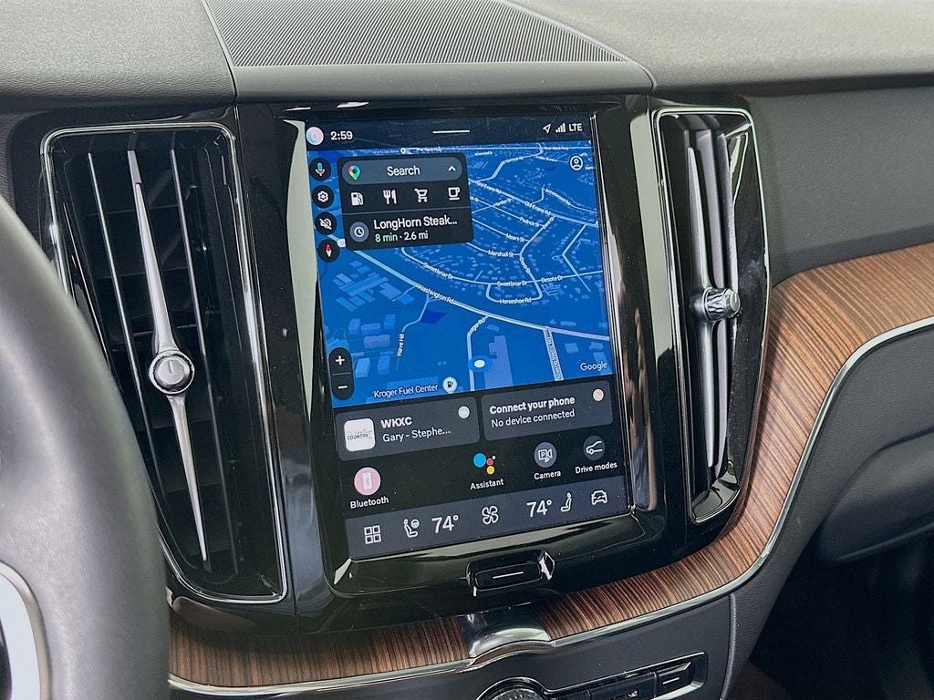2024 Volvo XC60 B5 Plus Dark Theme