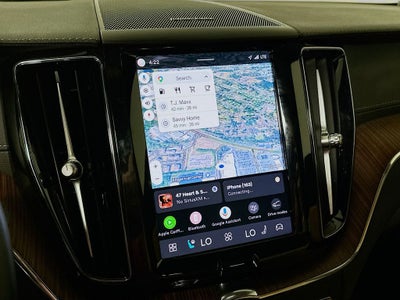 2024 Volvo XC60 B5 Ultimate Dark Theme