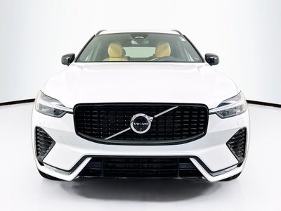 2024 Volvo XC60 B5 Ultimate Dark Theme