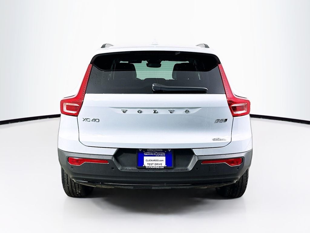 2026 Volvo XC40 B5 Plus