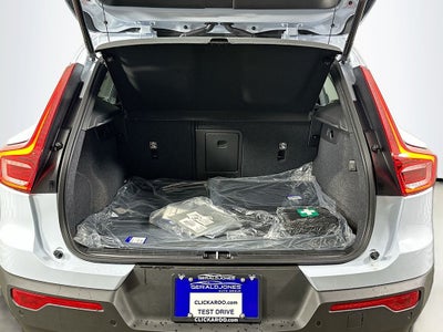 2026 Volvo XC40 B5 Plus