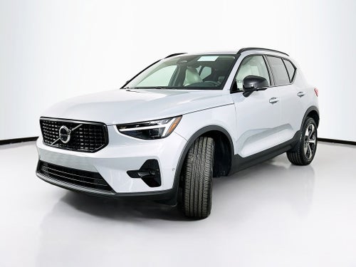 2026 Volvo XC40 B5 Plus