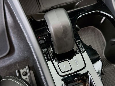 2026 Volvo XC40 B5 Ultra Black Edition