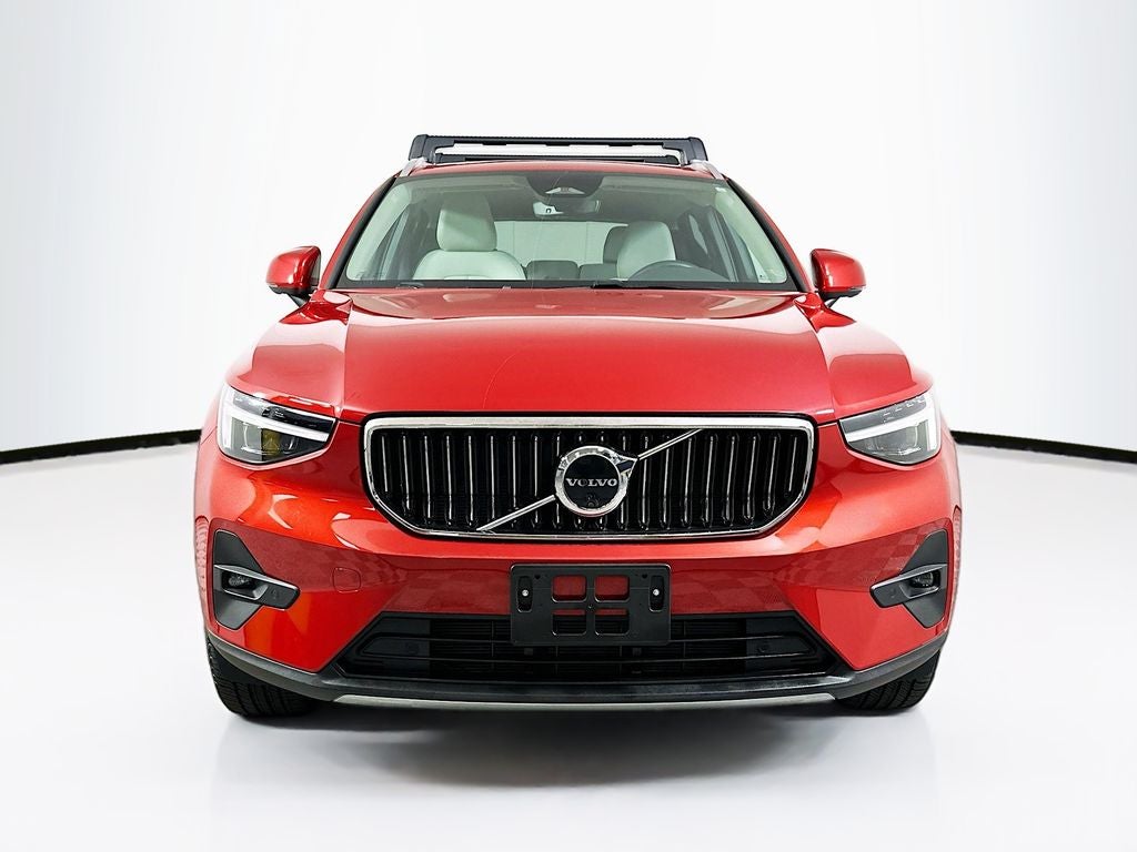 2024 Volvo XC40 B5 Plus Bright Theme