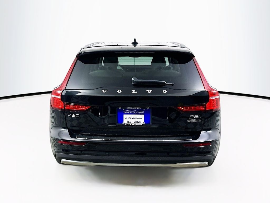 2026 Volvo V60 Cross Country B5 Plus
