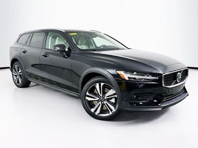 2026 Volvo V60 Cross Country B5 Plus