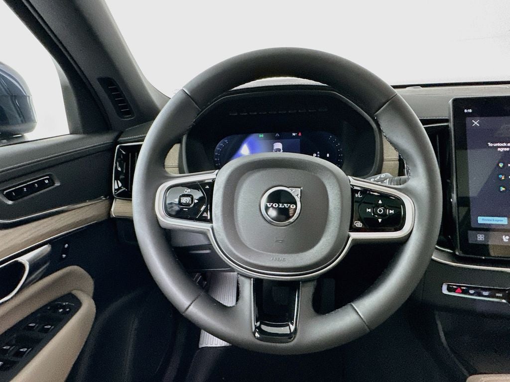 2026 Volvo XC90 B5 Plus