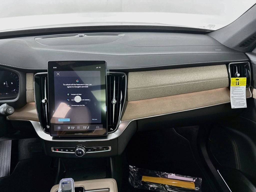 2026 Volvo XC90 B5 Plus