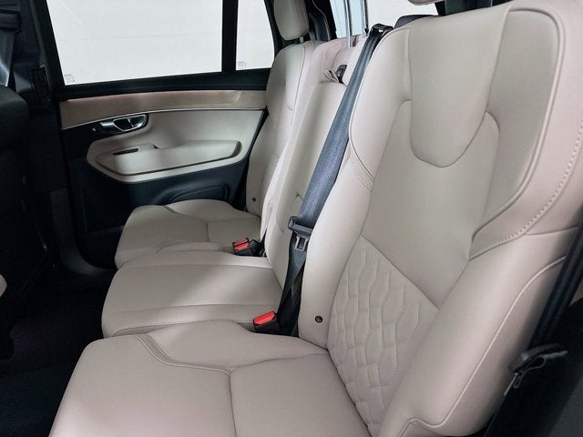 2025 Volvo XC90 Core