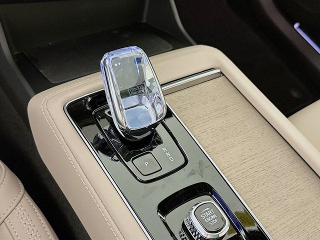 2025 Volvo XC90 Core