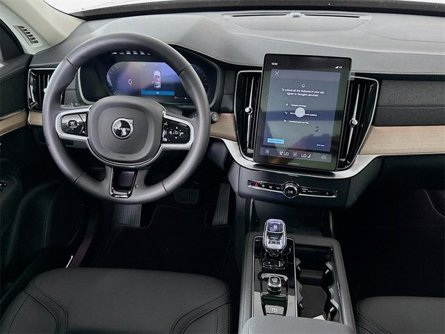 2026 Volvo XC90 Plus