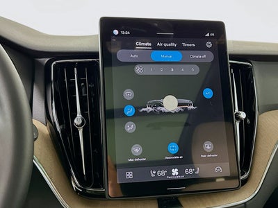 2026 Volvo XC60 B5 Plus