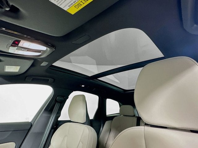 2026 Volvo XC60 Plus