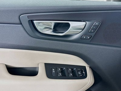 2026 Volvo XC60 Plus