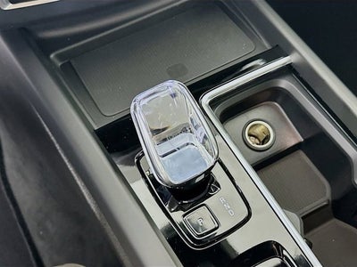 2026 Volvo XC60 Plus