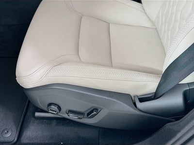 2026 Volvo XC60 Plus