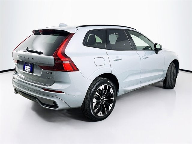 2026 Volvo XC60 Plus