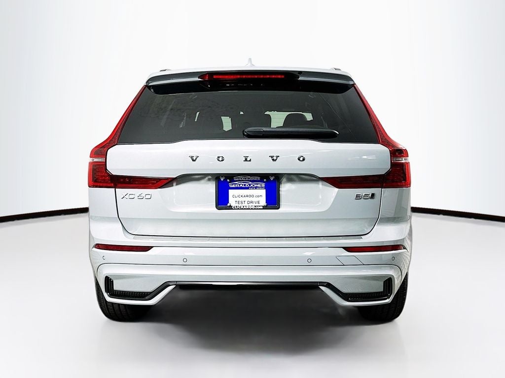 2026 Volvo XC60 B5 Plus