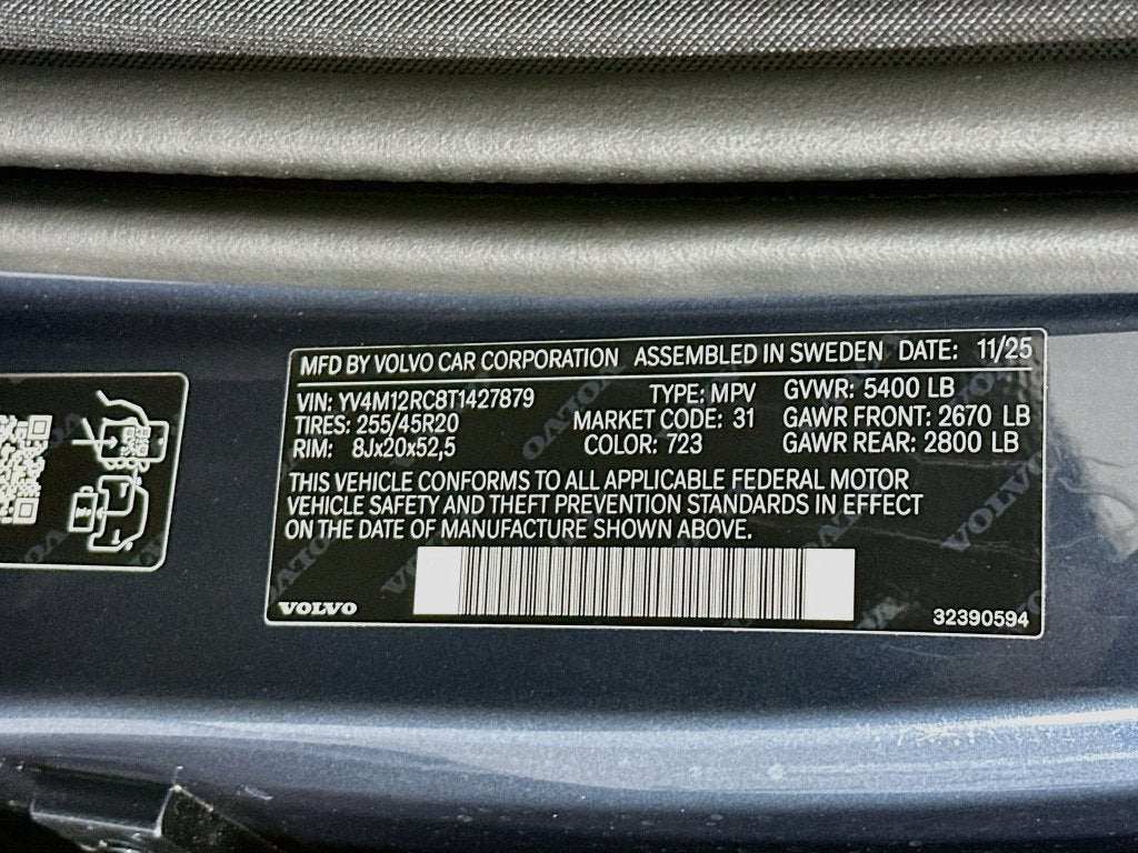 2026 Volvo XC60 B5 Plus
