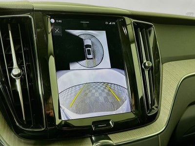 2025 Volvo XC60 B5 Plus