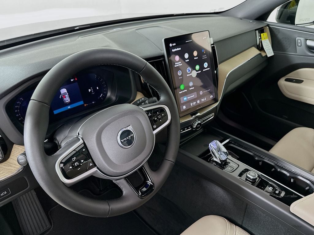 2026 Volvo XC60 B5 Plus