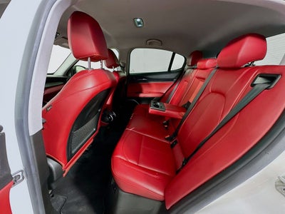 2020 Alfa Romeo Stelvio Base